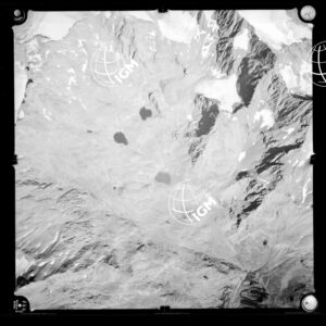 9-1959-VIII-52