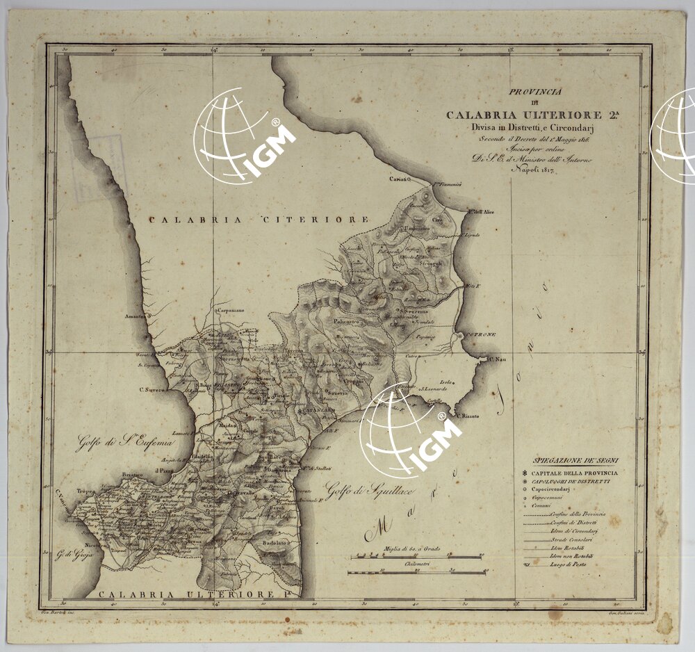 ATLANTE DELLE QUINDICI PROVINCIE AL DI QUA DEL FARO DEL REGNO DELLE DUE SICILIE A NORMA DELLA LEGGE DEL 1° MAGGIO 1816. INCISE D'ORDINE DI S. E. IL SEGRETARIO DI STATO MINISTRO DEGLI AFFARI INTERNI DA GENNARO BARTOLI - PROVINCIA DI CALABRIA ULTERIORE 2°.
