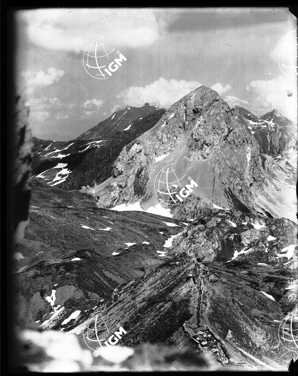 Veduta dal Passo di Vall'Inferno alla Forcella d'Ombladet da M. Navagiust - LN00001624