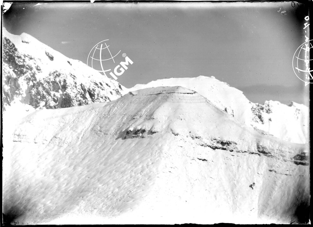 Rilievo telefotografico del Doss dei Morti e del Dosso Brull - LN00002444