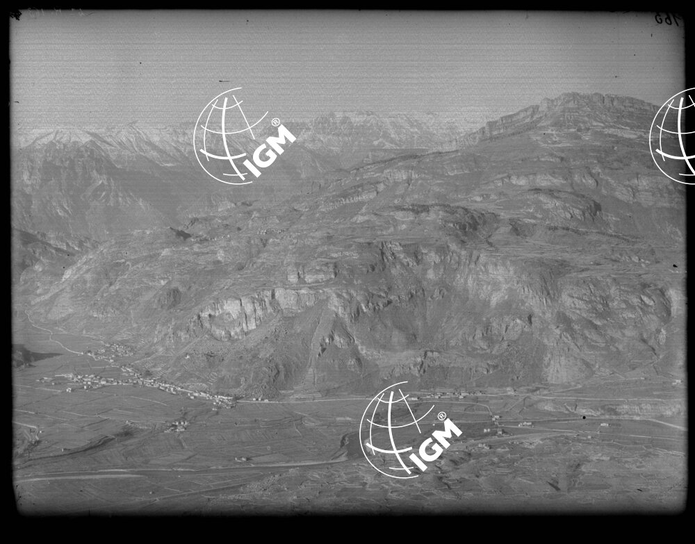 Tele-fotografia del M. Altissimo di Nago e del M. Finonchio - LN00003585