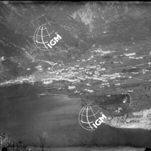 Rilievo panoramico della zona Riva - M. Brione - Nago - M. Corno - Q. 584 - LN00004061