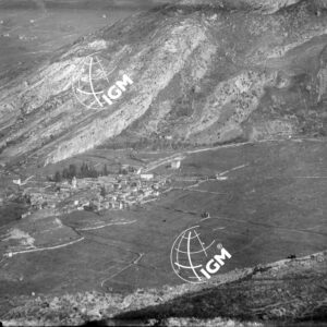 Rilievo panoramico della zona Riva - M. Brione - Nago - M. Corno - Q. 584 - LN00004067