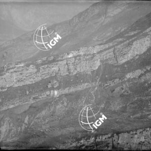 Rilievo panoramico della zona Riva - M. Brione - Nago - M. Corno - Q. 584 - LN00004068