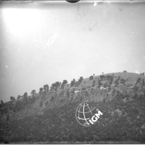 (1) Telefotografie di Berat e trinceramenti nemici - (2)Telefotografia dell'Osservatorio nemico - LN00005174