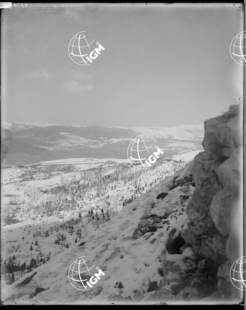 Veduta Panoramica dell'Altopiano di Asiago con la Valle dell'Astico - LN00006338