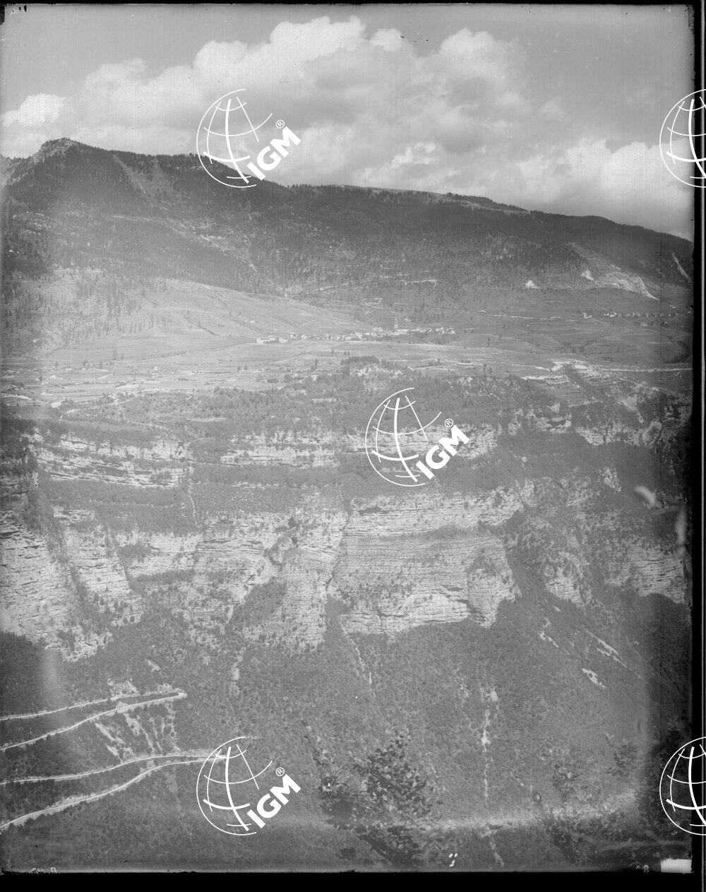 Veduta panoramica della zona Altopiano di Tonezza-Rotzo - LN00006403