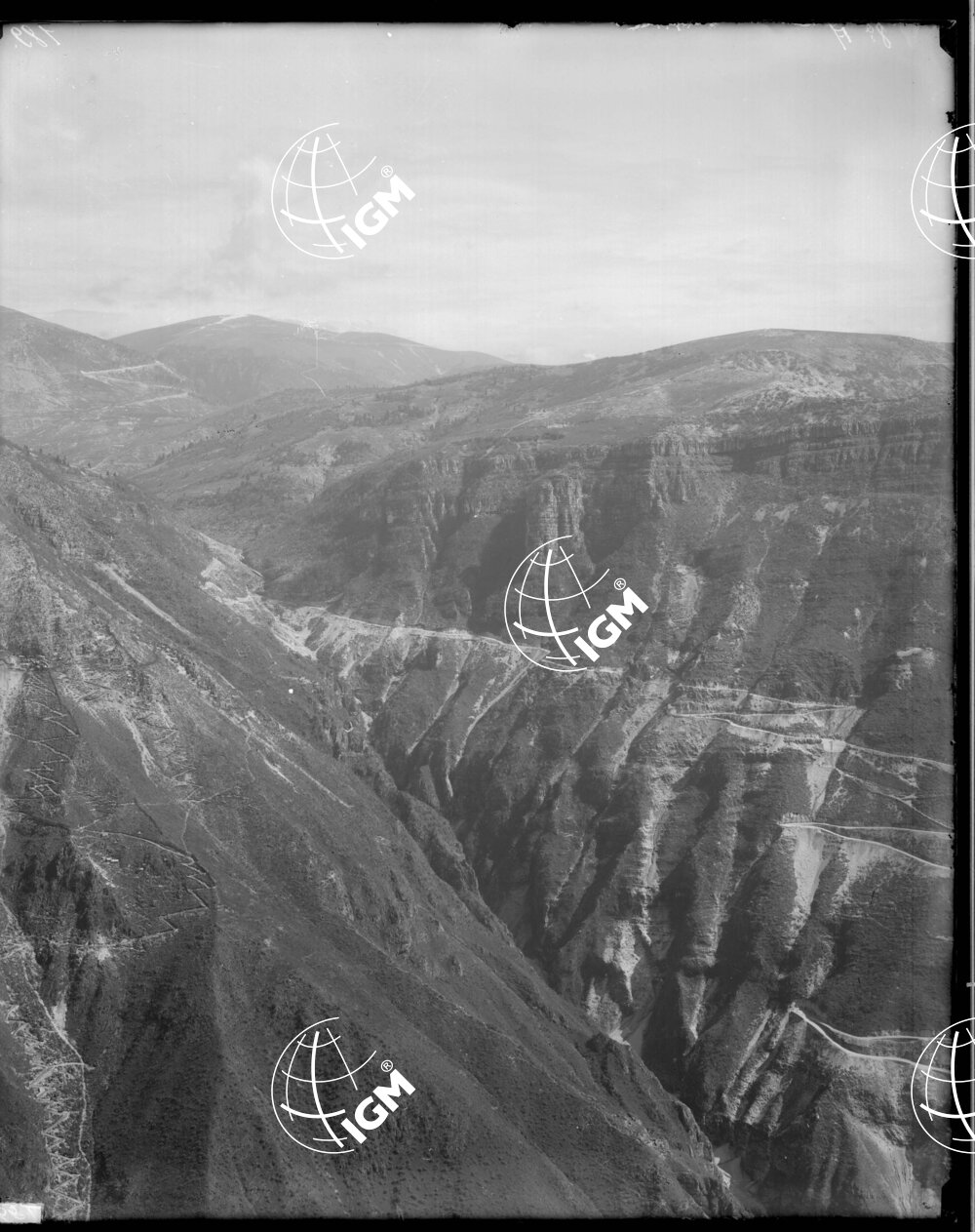 Veduta panoramica della zona Col del Rosso-Sasso Rosso - LN00006478