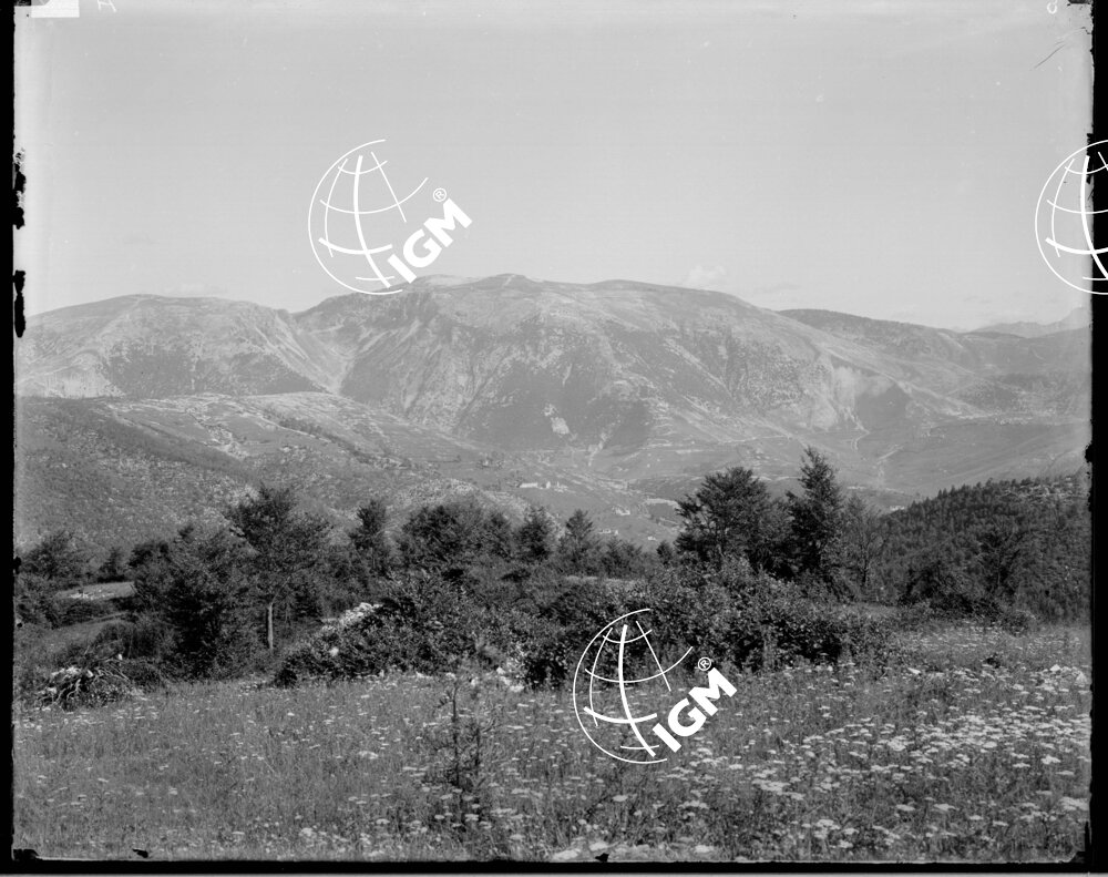 Veduta panoramica della zona Monte Bertiaga e Gruppo delle Melette - LN00006515