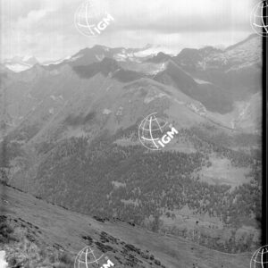 Serie Val Giudicaria N. 5-A  Panorama dal M. Re di Castello al Gruppo Cadria - Nozzolo - LN00006566
