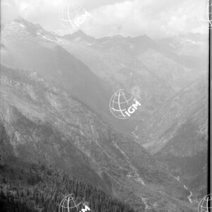 Serie Val Giudicaria N. 5-A  Panorama dal M. Re di Castello al Gruppo Cadria - Nozzolo - LN00006572