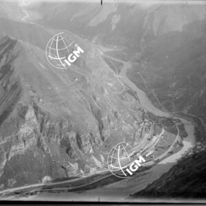 Veduta panoramica dalla sinistra del Brenta fra Cismon e Carpanè - LN00006878
