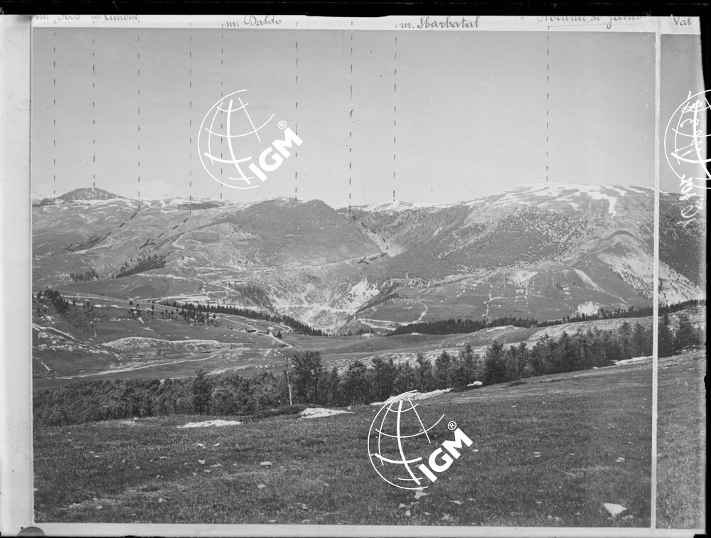 Veduta panoramica da Costalunga (Echar) quota 1320 - LN00006882