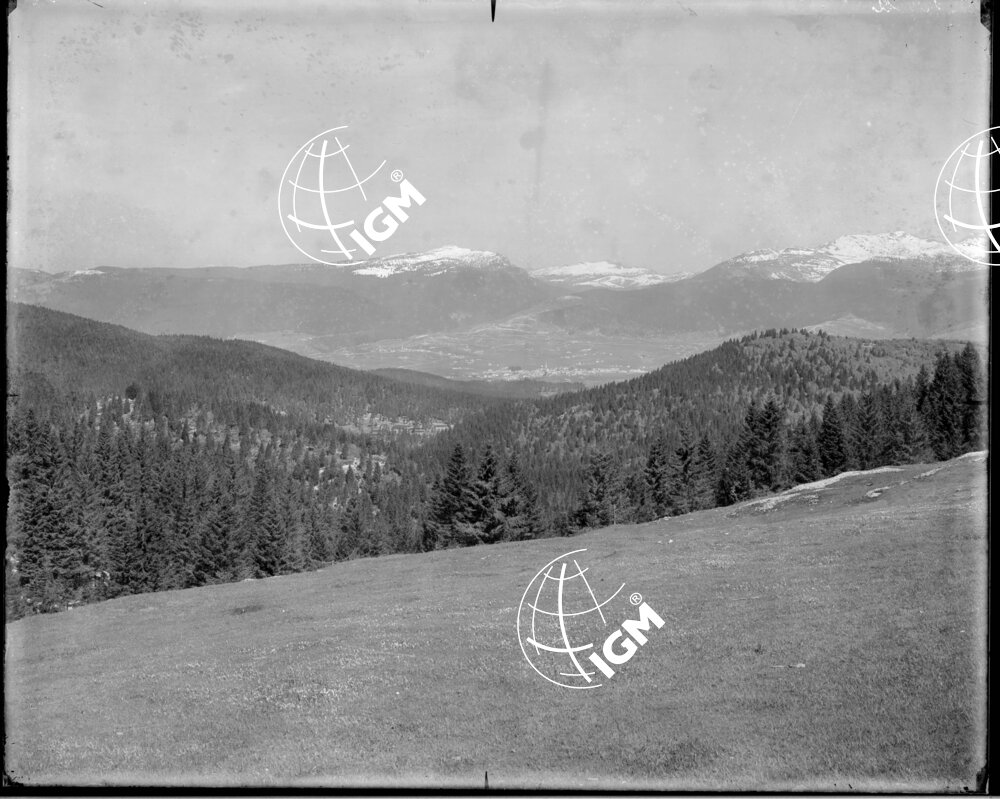 Veduta panoramica da M. Bertiaga q. 1356 - LN00006887