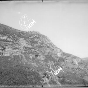 Veduta panoramica dalle pendici di M. Aveati quota 250 - LN00006900