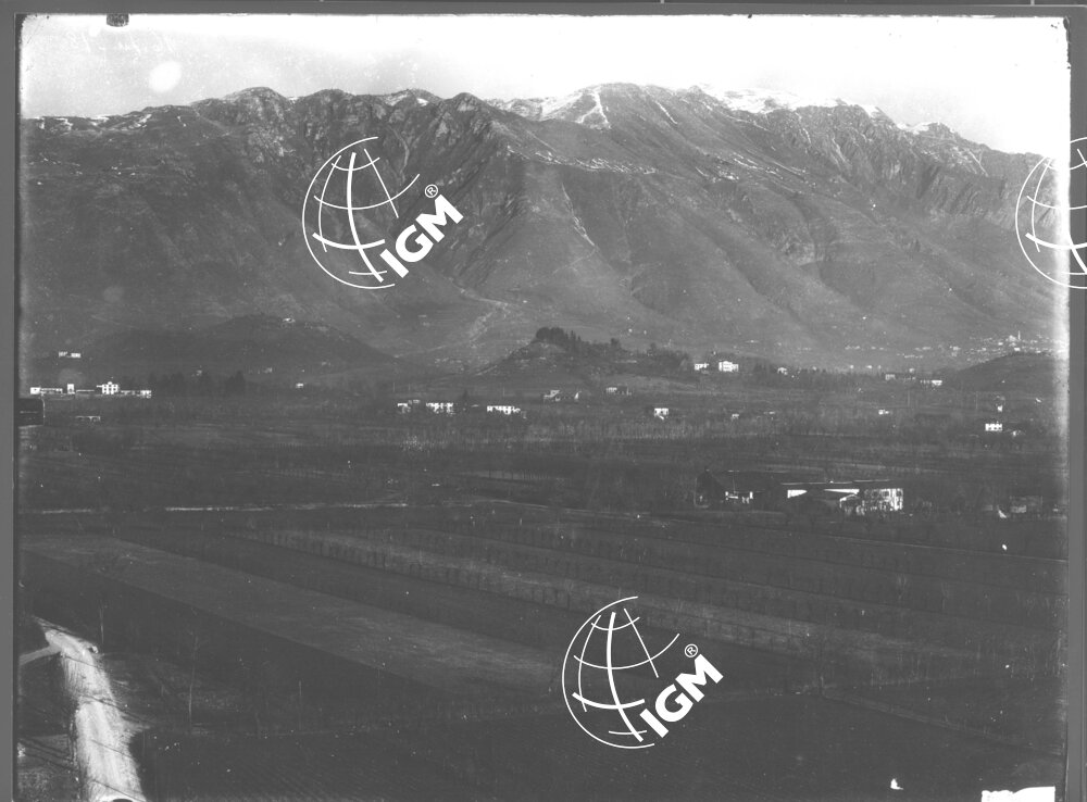 Veduta panoramica del Massiccio del Grappa - LN00006944