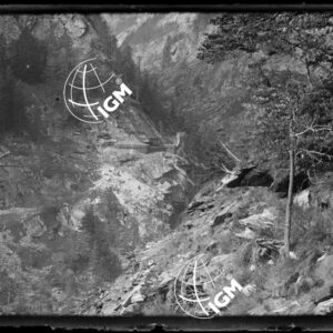 Sbarramento del Sempione - interruzione stradale e opera di Gondo visti da E. - E.N.E. - NE - N. - S.O. - LN00009435