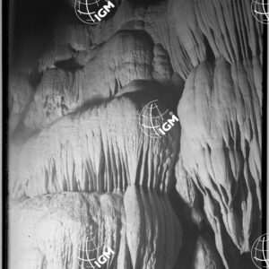 Interno Grotta di Oliero (cascata stallattiti) - LN00009909