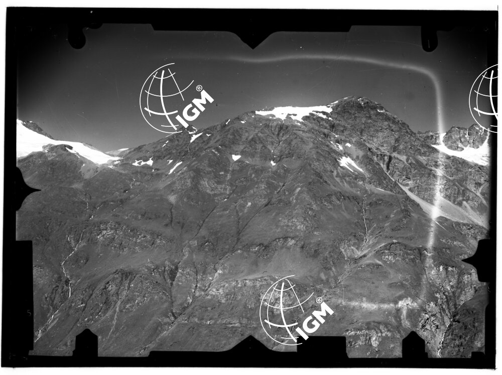 Val di Rhemes panorama da Grand Traversiére a Invergnan - località presa W. M. Cornet - LN00010924