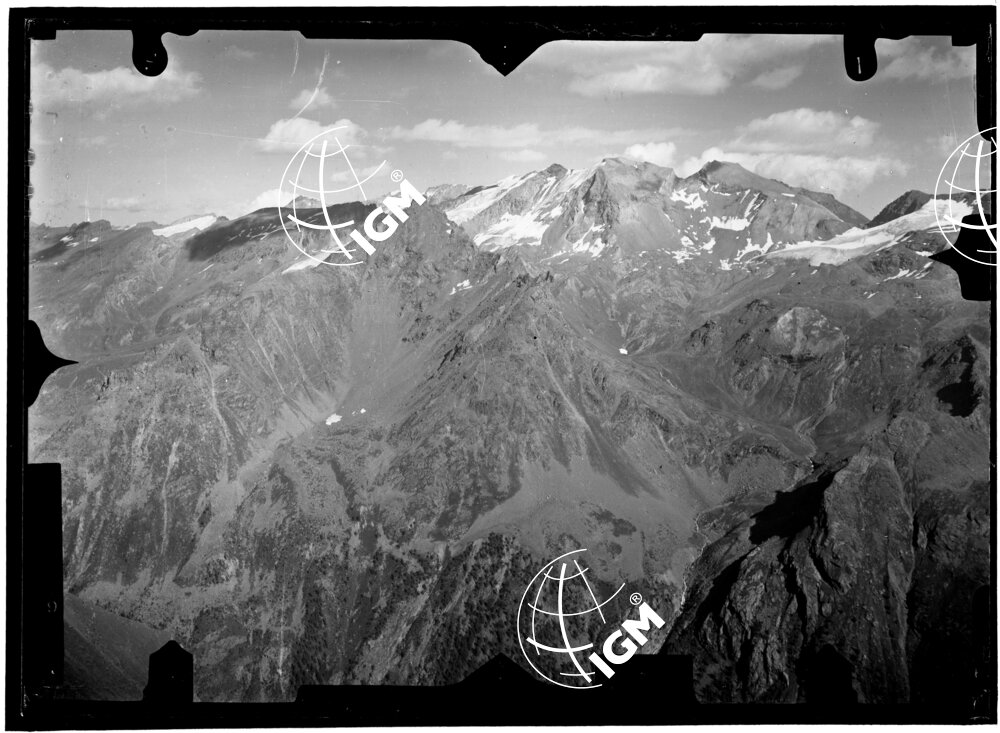 Val di Rhemes panorama da Roletta a Tout Blanc - località presa S. Comba dei Fos - LN00010939