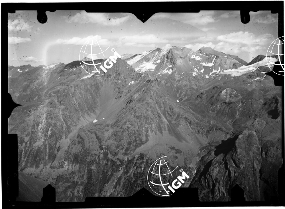 Val di Rhemes panorama da Roletta a Tout Blanc - località presa S. Comba dei Fos - LN00010940