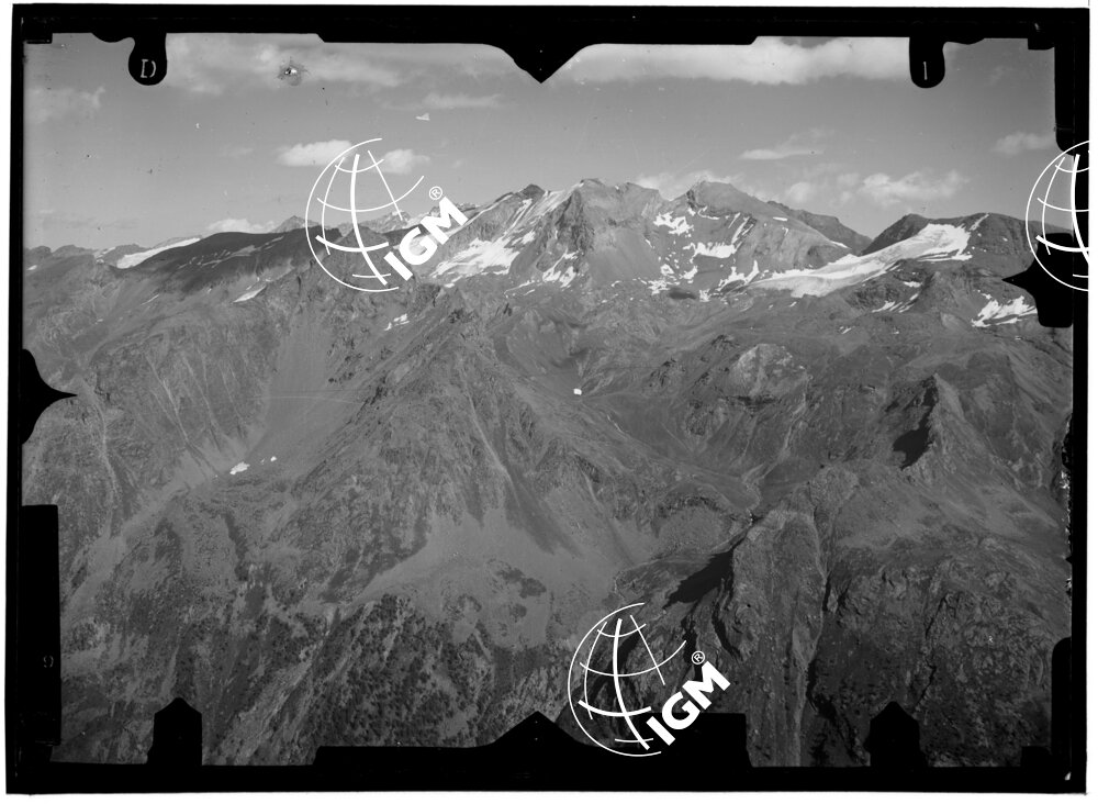 Val di Rhemes panorama da Roletta a Tout Blanc - località presa S. Comba dei Fos - LN00010944