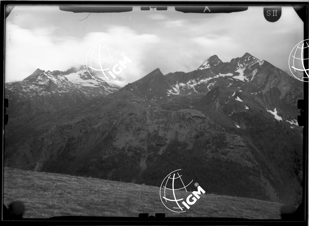 Valle di Cogne - panorama a nord di Punta Rossini località di presa ovest Taverana - LN00011030