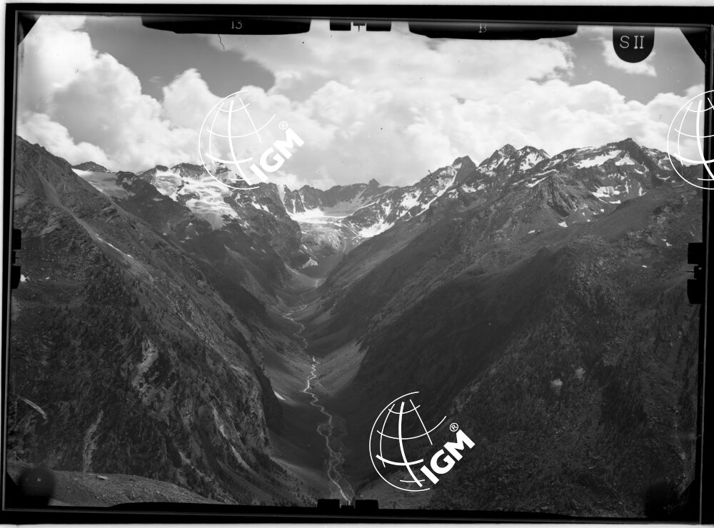 Rilievi al Gran Paradiso - Valle di Cogne - panorama a nord di Punta Fenilia località di presa ovest Taverana - LN00011036