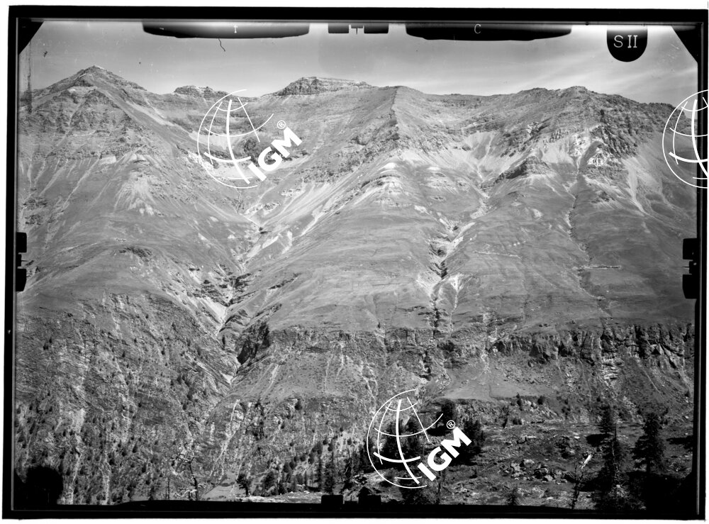 Rilievi al Gran Paradiso - Valle di Cogne - panorama da Punta Campé a Penne Blanche località di presa ovest Testa Gailles - LN00011037
