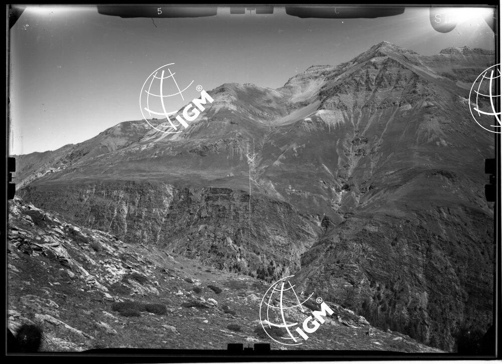 Rilievi al Gran Paradiso - Valle di Cogne - panorama da Punta Campé a Penne Blanche località di presa ovest Testa Gailles - LN00011041
