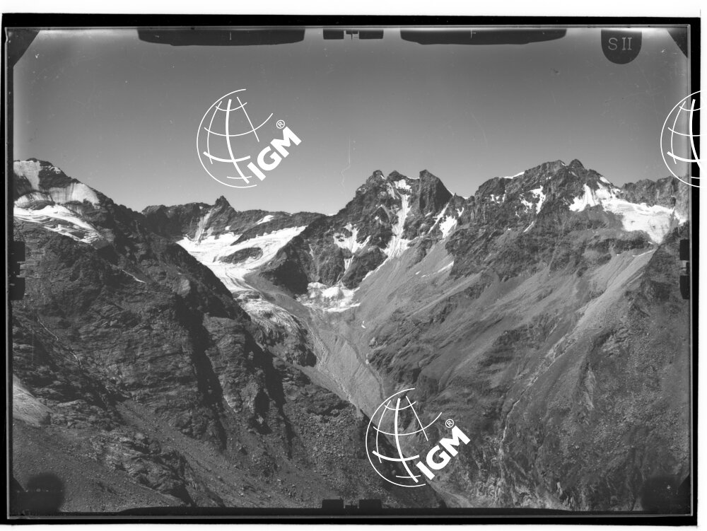 Rilievi al Gran Paradiso - Valle di Valeville - panorama da Gran San Pietro a Passo Terissetta località di presa C.le dell'Arolla - LN00011043