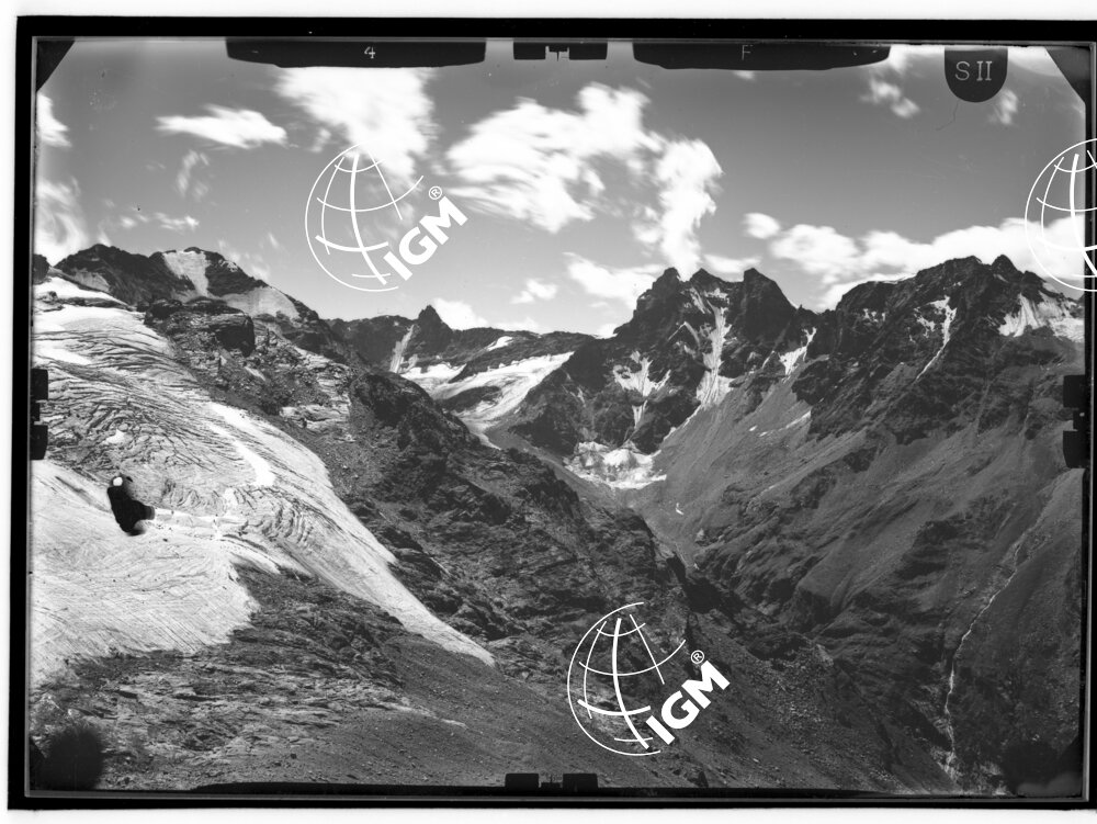 Rilievi al Gran Paradiso - Valle di Valeville - panorama da Gran San Pietro a Passo Terissetta località di presa C.le dell'Arolla - LN00011046