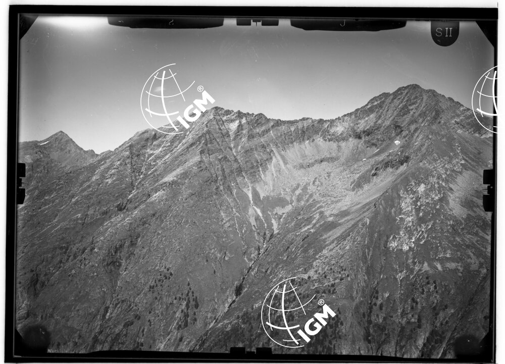 Rilievi al Gran Paradiso - Valle di Valeille - panorama da Punta della Cesera a Colle dell'Arolla gr. Arolla - località di presa est Punta Valmiana - LN00011065