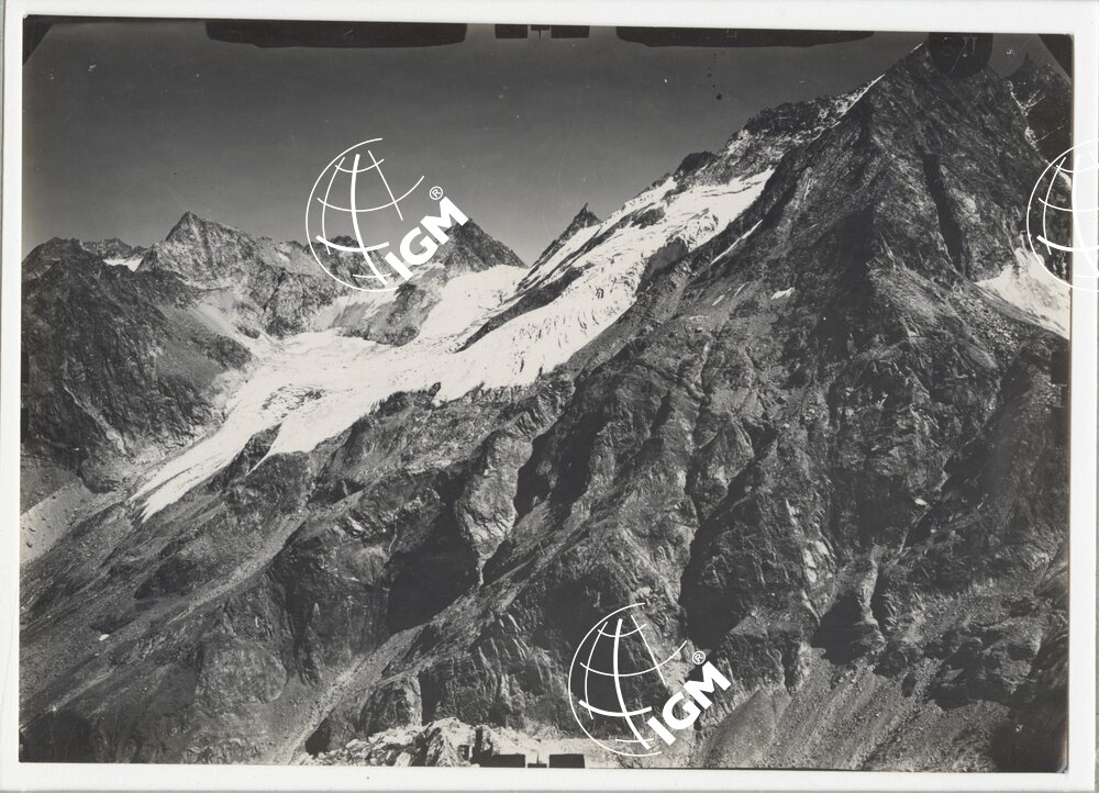 Rilievi al Gran Paradiso - Valle di Valeille - panorama da Gr. Arolla Mondeso di Forzo a Punta Sengie- località di presa Cime Costone Punta Patù - FT00002167