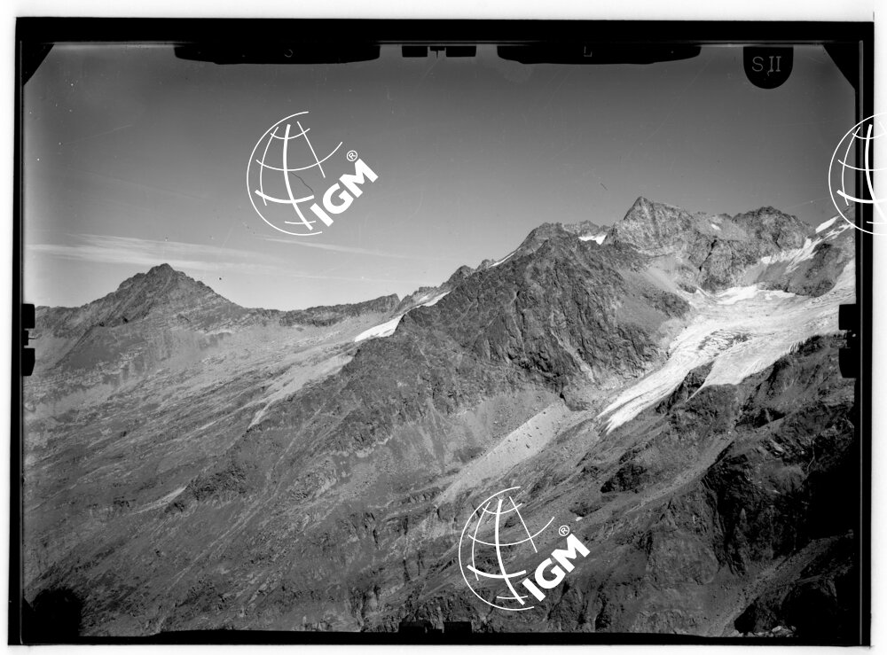 Rilievi al Gran Paradiso - Valle di Valeille - panorama da Gr. Arolla Mondeso di Forzo a Punta Sengie- località di presa Cime Costone Punta Patù - LN00011079