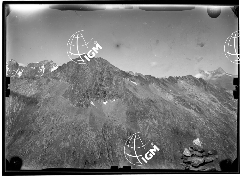 Rilievi al Gran Paradiso - Valle di Bardoney - panorama da Gr. Arolla a P.ta della Casera - località di presa Acque Rosse - LN00011092