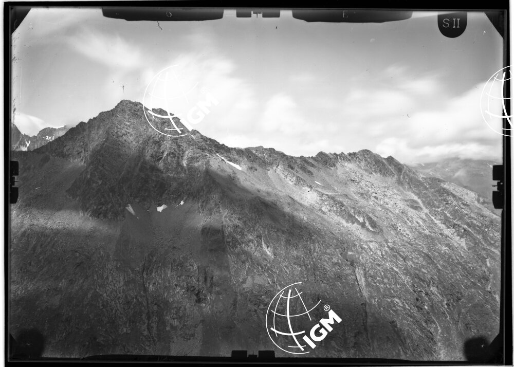 Rilievi al Gran Paradiso - Valle di Bardoney - panorama da Gr. Arolla a P.ta della Casera - località di presa Acque Rosse - LN00011095