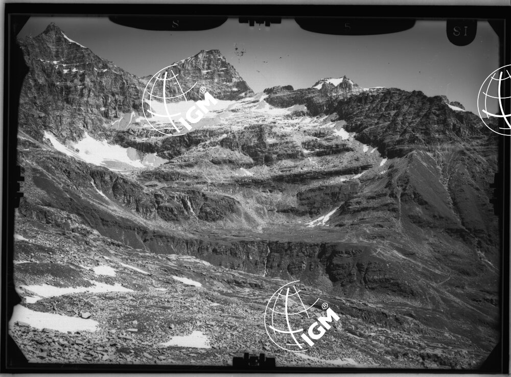 Rilievi al Gran Paradiso - Vallone del Piantonetto - di Noaschetta - Ciamausseretto - Vallone del Roc (Ceresole Reale) - panorama dal Cianfaron alla Punta Ciamausseretto - località di presa dalle Pendici E. P. Curmon - LN00011217