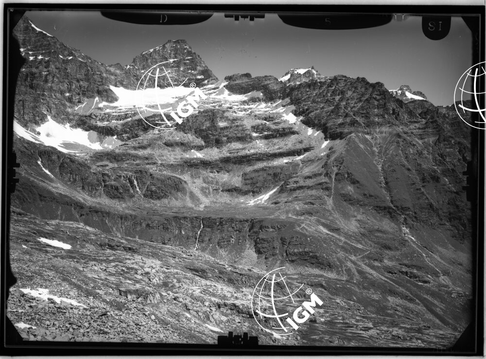 Rilievi al Gran Paradiso - Vallone del Piantonetto - di Noaschetta - Ciamausseretto - Vallone del Roc (Ceresole Reale) - panorama dal Cianfaron alla Punta Ciamausseretto - località di presa dalle Pendici E. P. Curmon - LN00011220