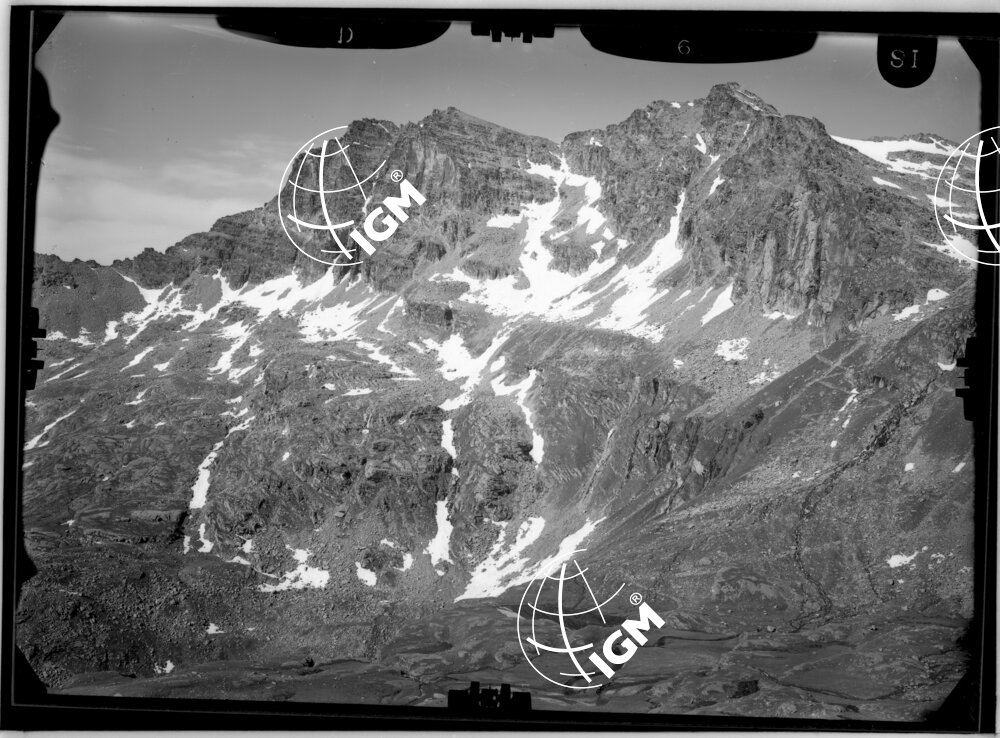 Rilievi al Gran Paradiso - Vallone del Piantonetto - di Noaschetta - Ciamausseretto - Vallone del Roc (Ceresole Reale) - panorama dal Cormaon a Cima Bruil - località di presa a N. E. delle A. di Breuil - LN00011226