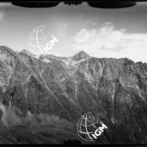 Rilievi al Gran Paradiso - Vallone di Piantonetto (Fognolosa) - (Gran S. Pietro) - panorama dalla Bocchetta di Valsoera a P.ta di Fiorni - località di presa a NW. di A. Fiumetto - LN00011318