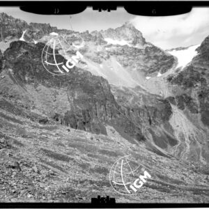 Rilievi al Gran Paradiso - Vallone di Piantonetto (Fognolosa) - (Gran S. Pietro) - panorama dalla Testa di Money alla Bocchetta di Valsoera - località di presa a NW. di A. Fiumetto - LN00011326