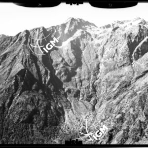 Rilievi al Gran Paradiso - Valle di Iozzo - panorama da la Costa Verney fino ed oltre M. Gucia - località di presa presso la G. Giogo di Sotto - LN00011400