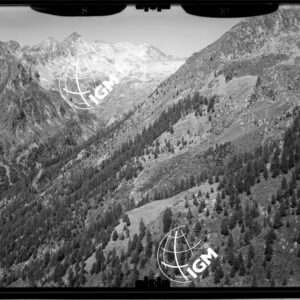 Rilievi al Gran Paradiso - Valle di Iozzo - panorama dal M. Colombino al Costone di Punta Rossa - località di presa presso la G. Giogo di Sotto - LN00011405