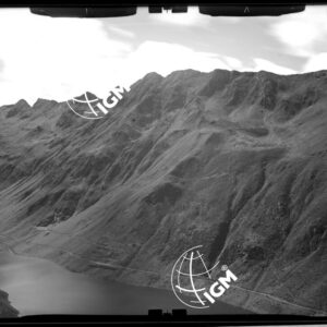 Valle d'Ambra - stazione 12 - panorama Valle di Venina - P.zo di Venina -  P.zo Baitelli - M. Biurche - località di presa Montirolo e lago Venina. - LN00011633