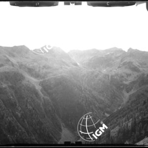 Valle d'Ambra - stazione 17 - panorama Valle di Livrio - M. Masoni M. Biurche - località di presa N. E. di P.zo Cerik. - LN00011665