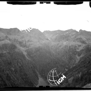 Valle d'Ambra - stazione 17 - panorama Valle di Livrio - M. Masoni M. Biurche - località di presa N. E. di P.zo Cerik. - LN00011670