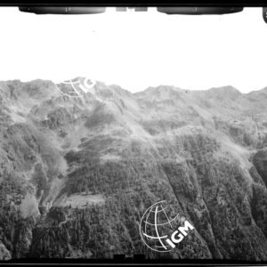 Valle d'Ambra - stazione 17 - panorama Valle di Livrio - M. Masoni M. Biurche - località di presa N. E. di P.zo Cerik. - LN00011671
