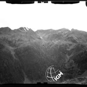 Valle d'Ambra - stazione 17 - panorama Valle di Livrio - M. Masoni M. Biurche - località di presa N. E. di P.zo Cerik. - LN00011672