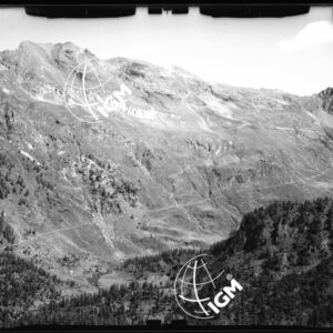 Valle d'Ambra - lastre ripetute. - LN00011677